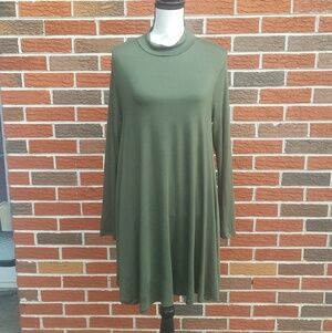 Molly green dress size large